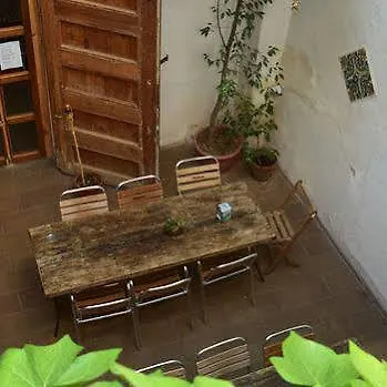 招待所 因撒旅舍