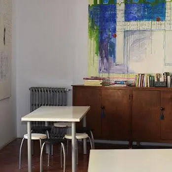 招待所 因撒旅舍