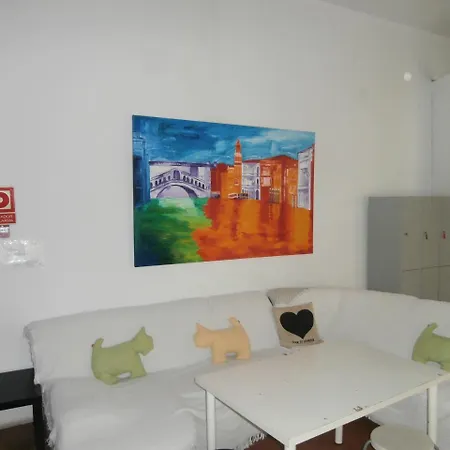 招待所 因撒旅舍