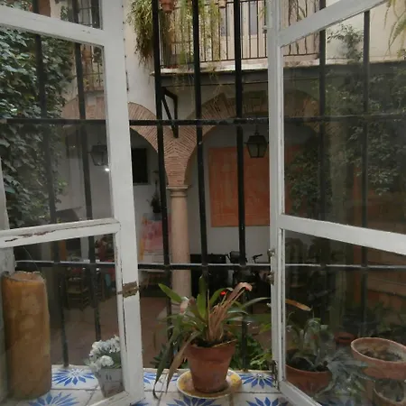 因撒旅舍 瓦伦西亚